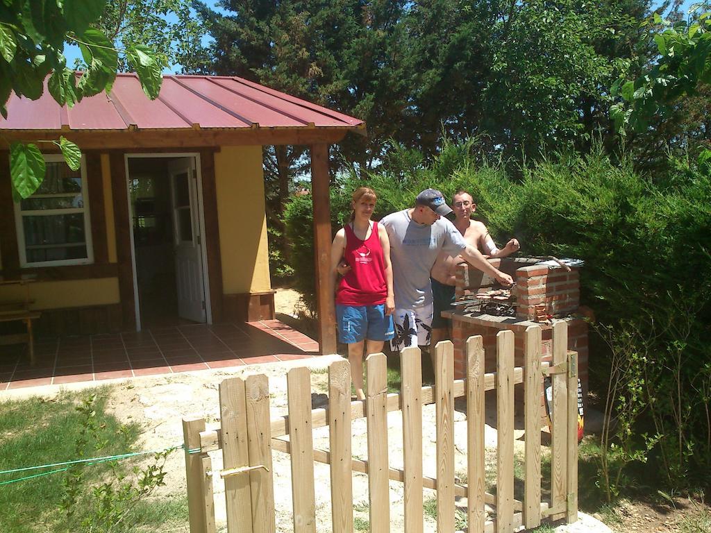 Camping Cubillas Cubillas de Santa Marta Exterior foto