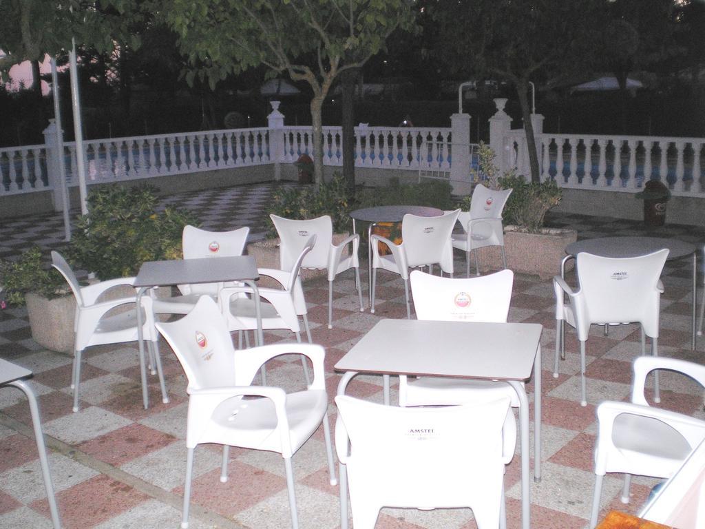 Camping Cubillas Cubillas de Santa Marta Exterior foto